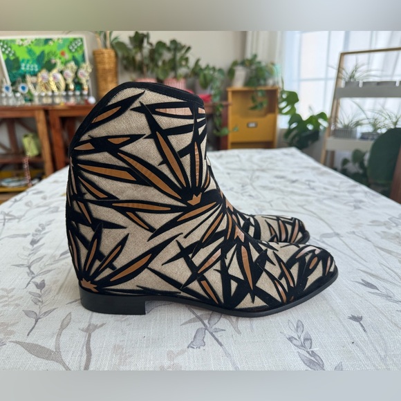 NWOB Jimmy Choo Ankle Boots - Picture 1 of 5